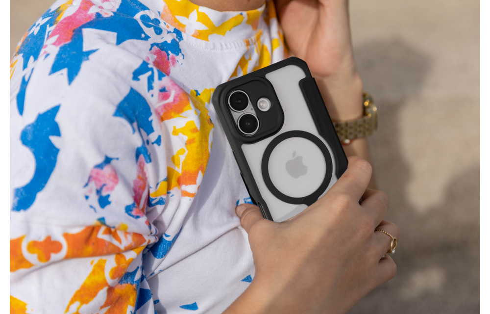 ITSKINS Hybrid R Leather Folio With MagSafe Case for Apple iPhone 17 - Black