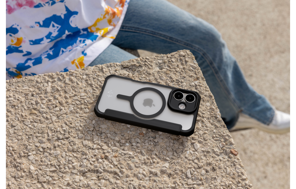 ITSKINS Hybrid R Leather Folio With MagSafe Case for Apple iPhone 17 - Black