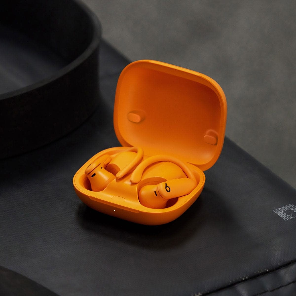 Beats Powerbeats Pro 2 Earbuds  Noise Cancelling - Electric Orange