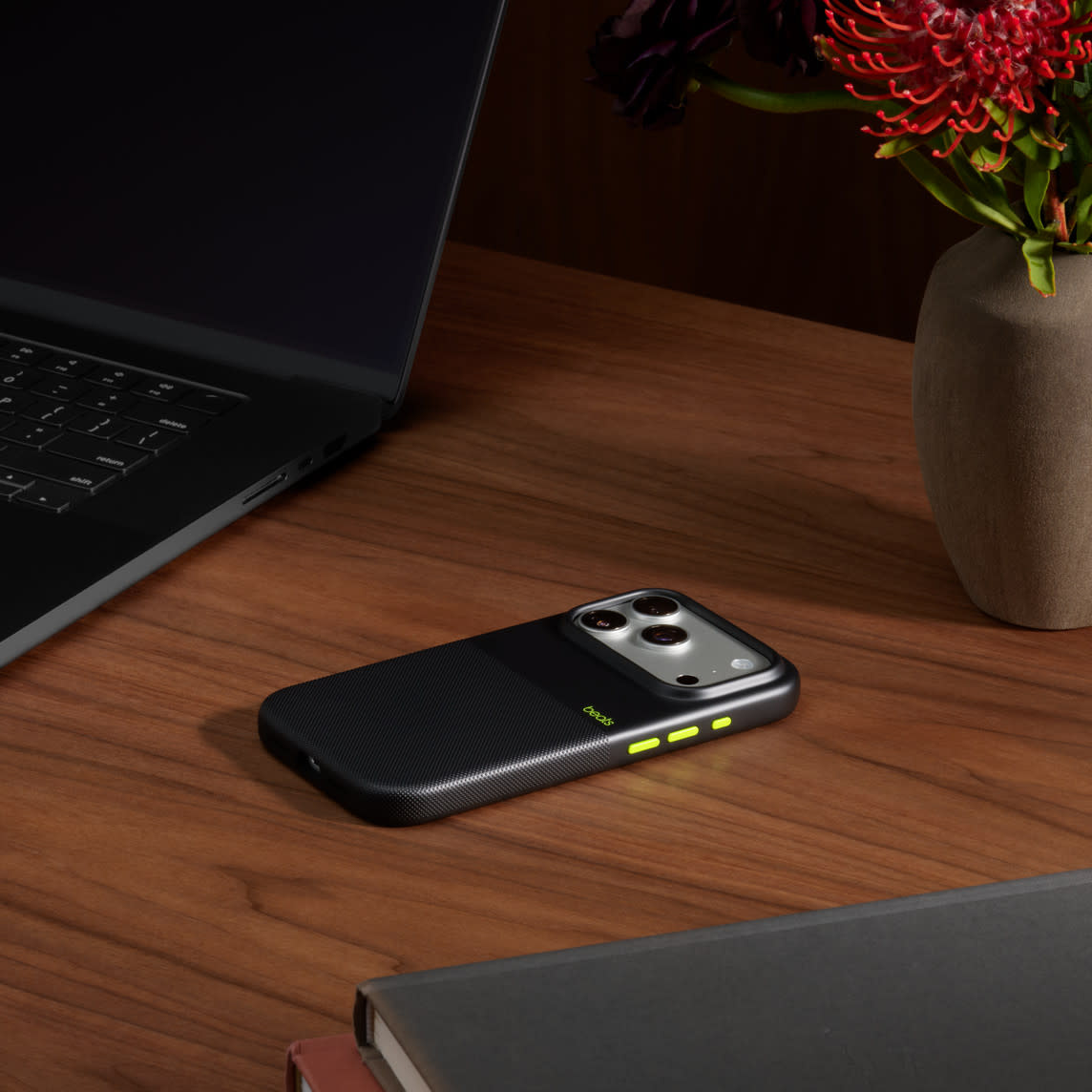 Apple Beats iPhone 17 Pro Rugged Case with MagSafe & Camera Control – Everest Black