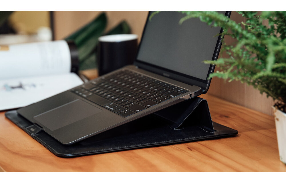 Moshi Muse 3-in-1 Slim Laptop Sleeve 13" - Jet Black