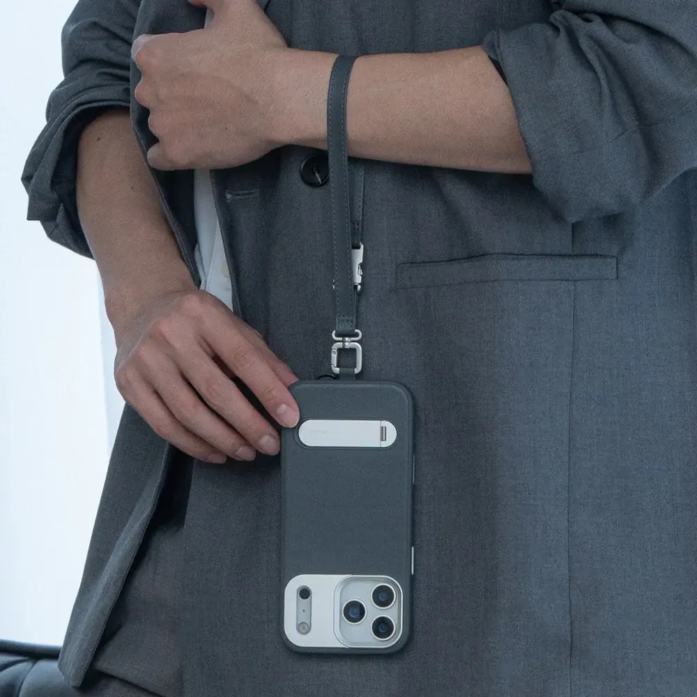 Moshi Kameleon kickstand with MagSafe Case for Apple iPhone 17 Pro - Midnight Gray