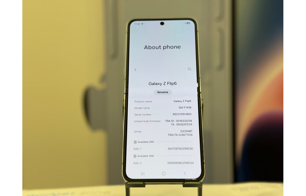 Samsung Galaxy Z Flip6 5G 512GB 12GB - Silver Shadow Used