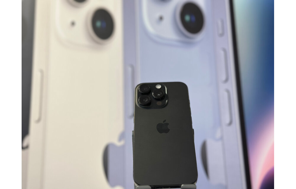 Apple iPhone 16 Pro 256GB - Black Titanium Used
