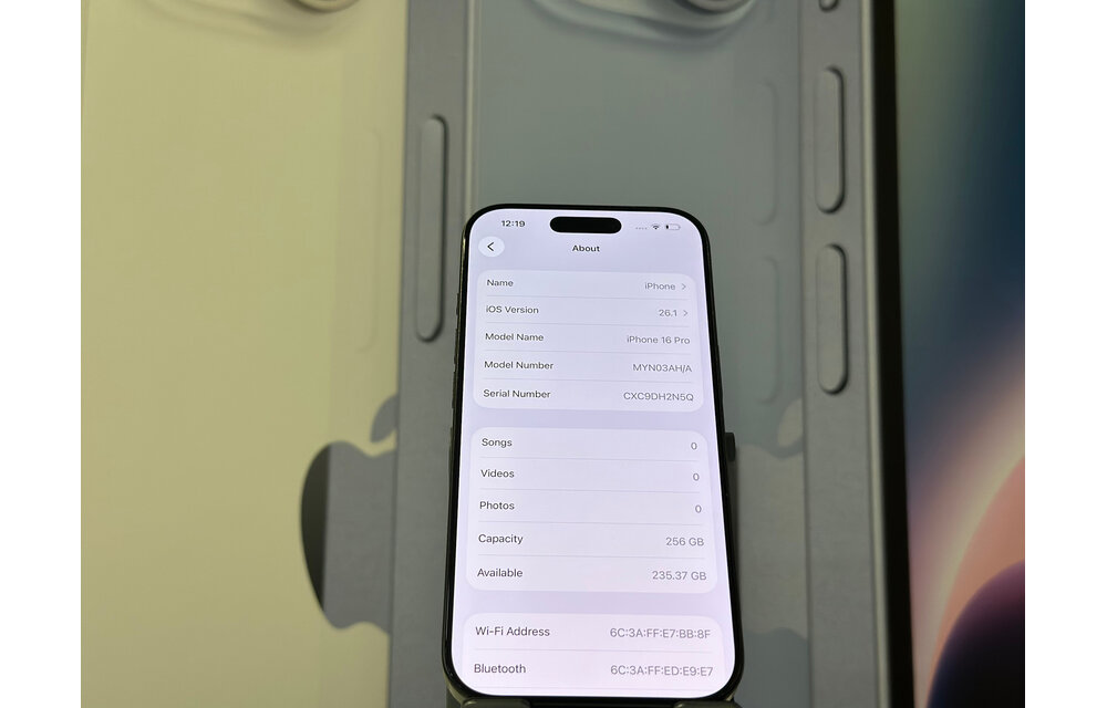 Apple iPhone 16 Pro 256GB - Black Titanium Used