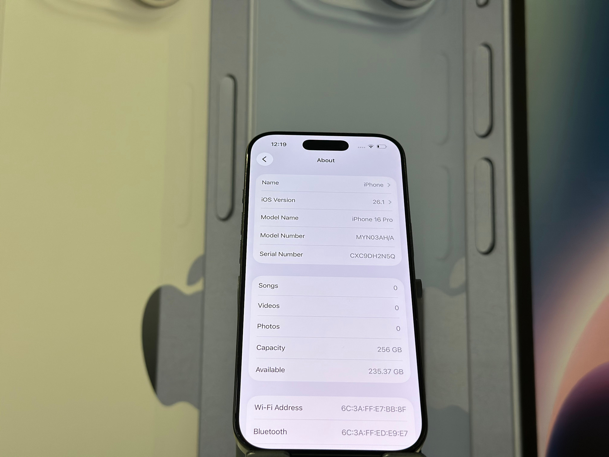 Apple iPhone 16 Pro 256GB - Black Titanium Used