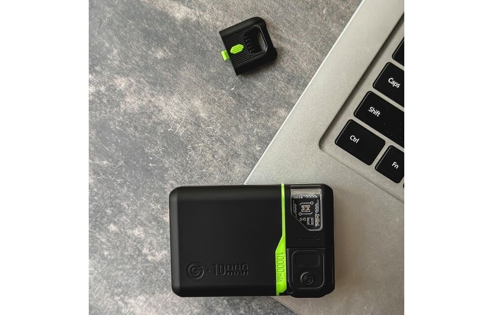 Goui Sigo 10 Plus With Apple Find my G-Tag PD Power Bank 10,000mah - Black