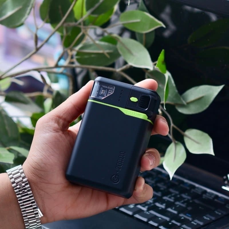 Goui Sigo 20 With Apple Find my G-Tag Power Bank 20,000mah - Black