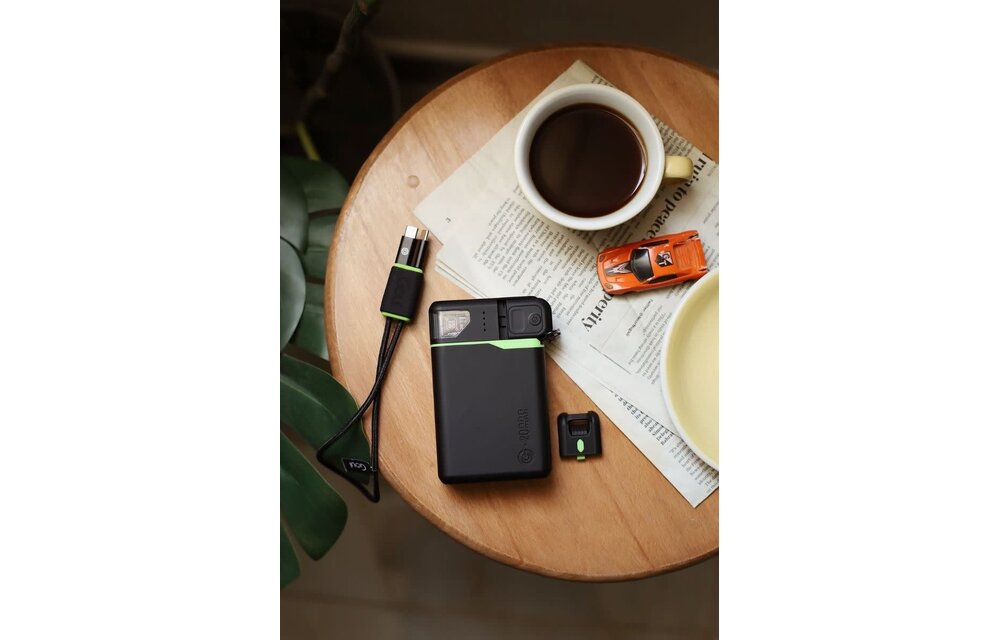 Goui Sigo 20 With Apple Find my G-Tag Power Bank 20,000mah - Black