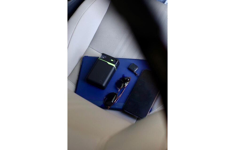 Goui Sigo 20 With Apple Find my G-Tag Power Bank 20,000mah - Black