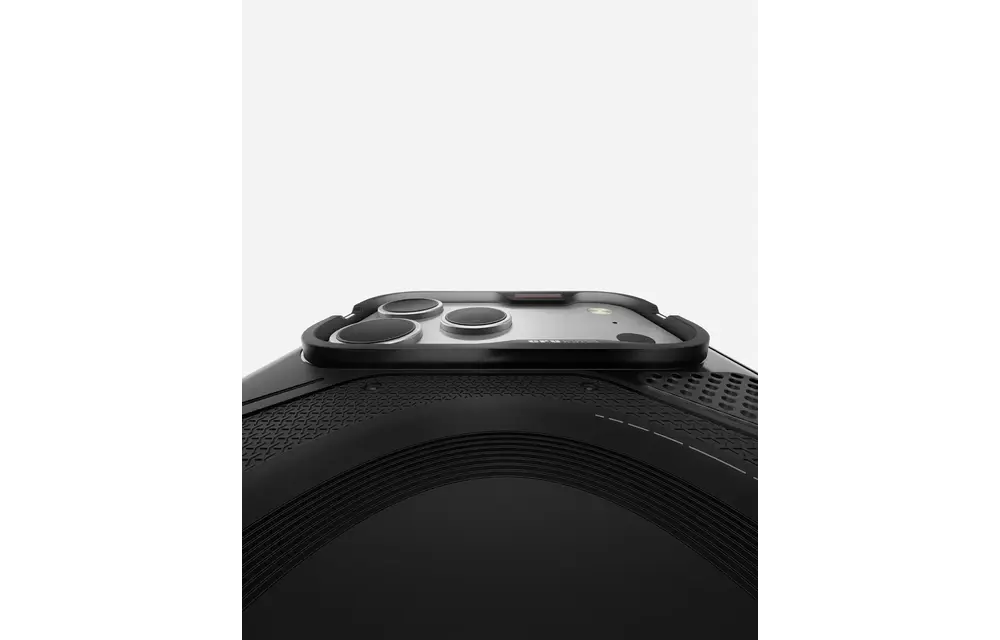 AULUMU A17 Rugged Outdoor MagSafe Case for iPhone 17 Pro - Translucent Black