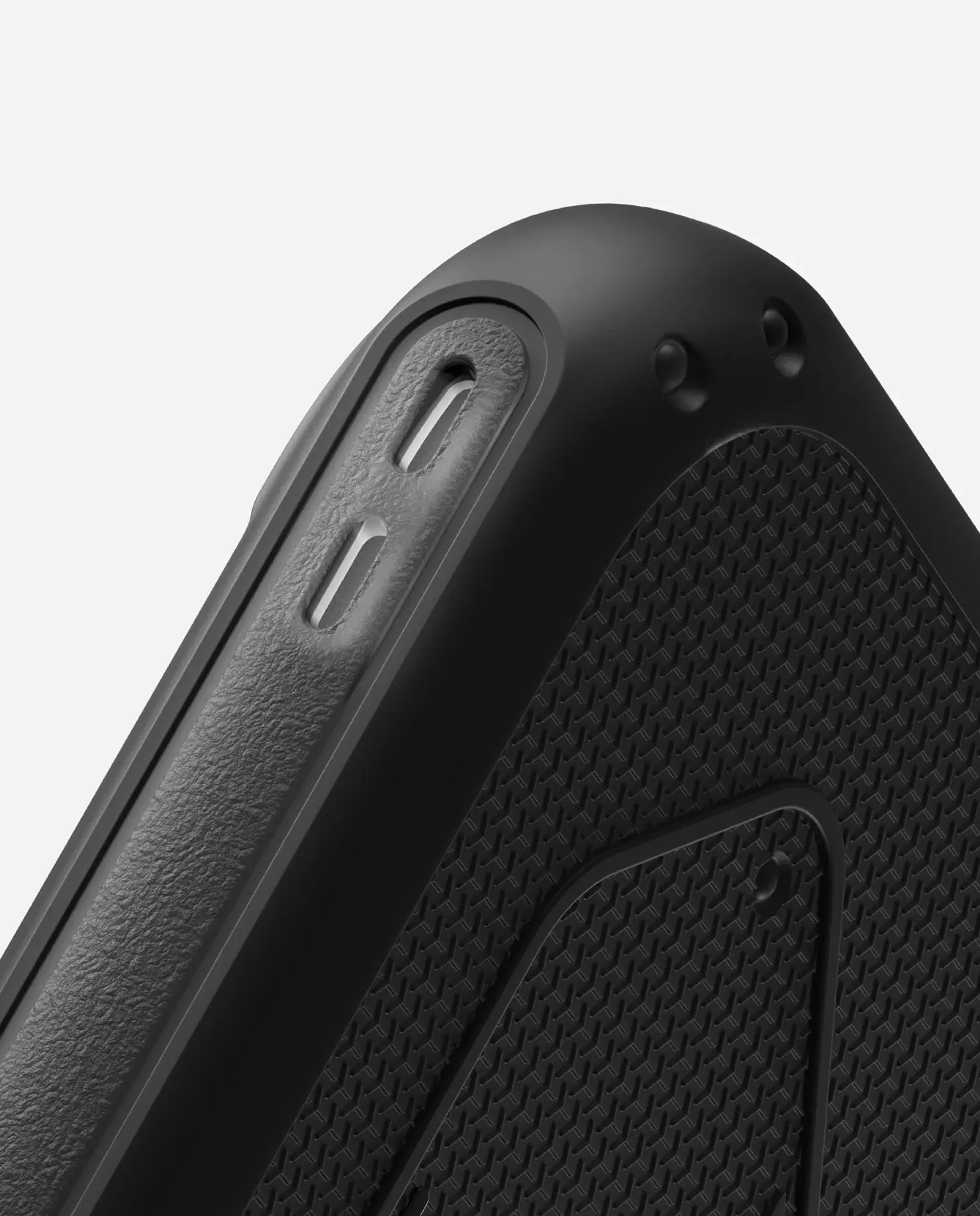 AULUMU A17 Rugged Outdoor MagSafe Case for iPhone 17 Pro - Translucent Black