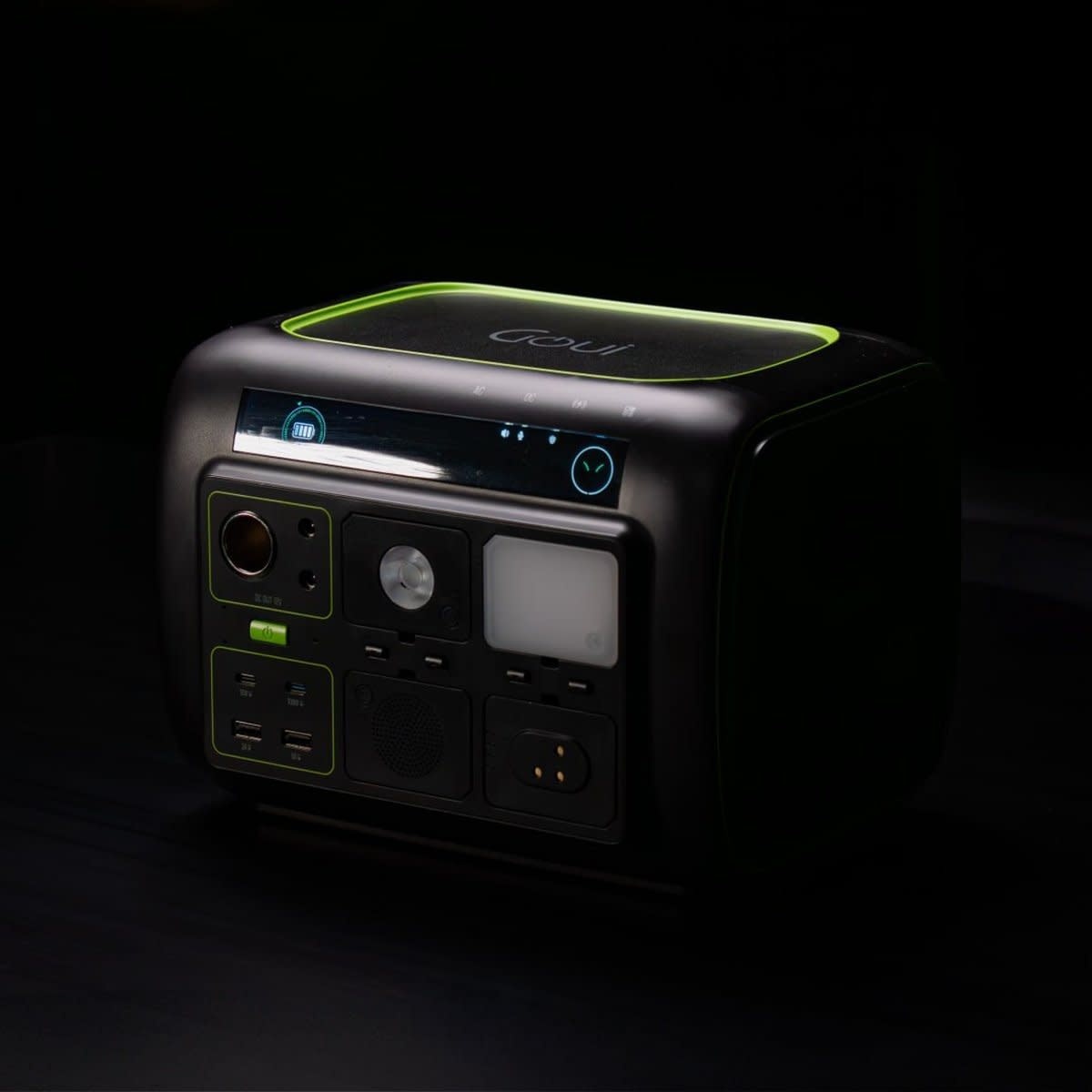 Goui Beast Smart Portable Power Station 800W  AC/DC Output 2xTYP-C 2xUSB with Wireless Charge and Led flash light - Black