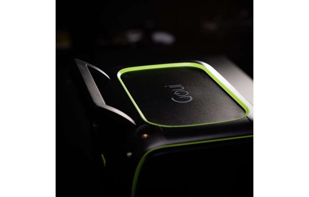 Goui Beast Smart Portable Power Station 800W  AC/DC Output 2xTYP-C 2xUSB with Wireless Charge and Led flash light - Black