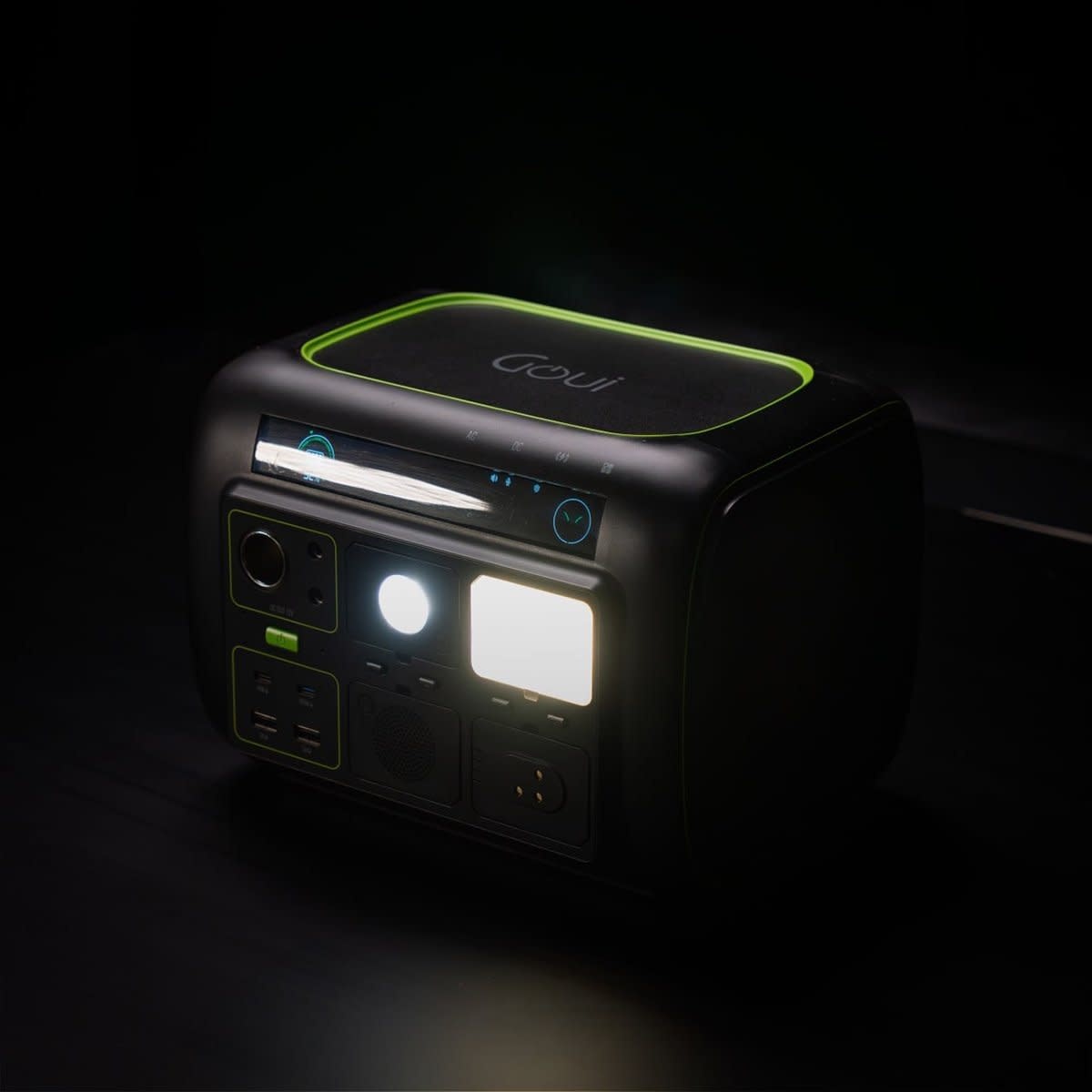 Goui Beast Smart Portable Power Station 800W  AC/DC Output 2xTYP-C 2xUSB with Wireless Charge and Led flash light - Black