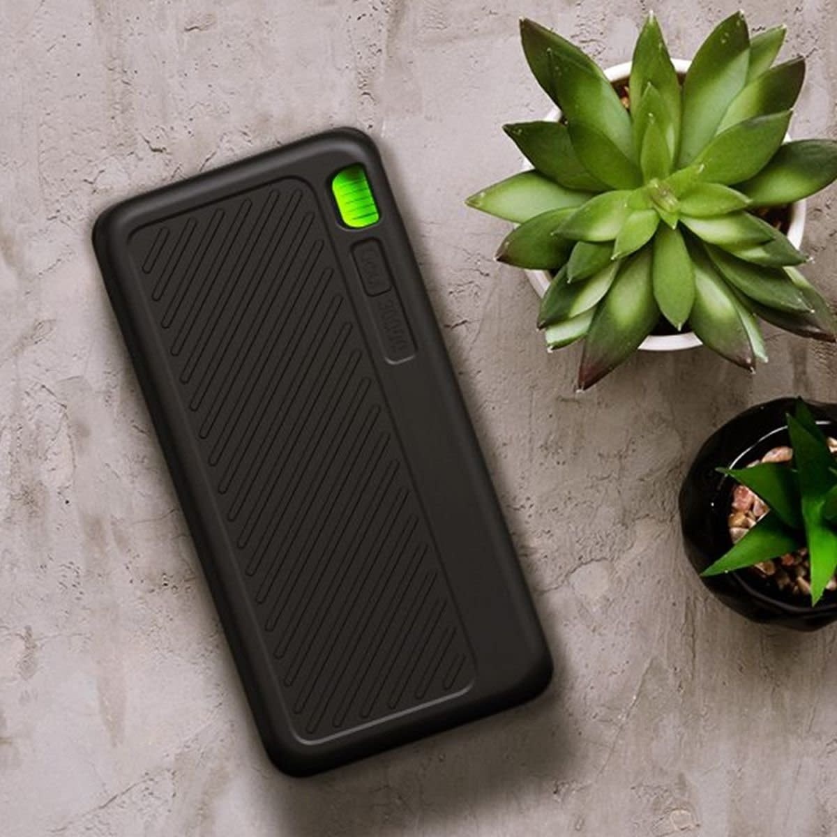 Goui Singi Triple Output with USB-C Power Bank 30,000mAh - Black
