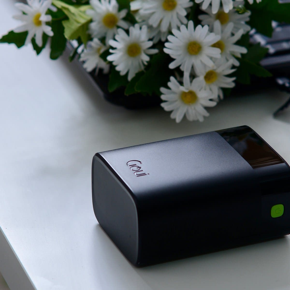 Goui Premium P30 Power Bank With 2 Type-C & 1 USB Ports 140W PD 30,000mAh - Black