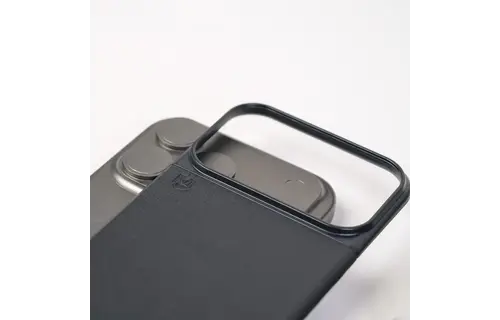 Matter HT Cactus Leather Snap MagSafe Case for Apple iPhone 17 Pro Carbon