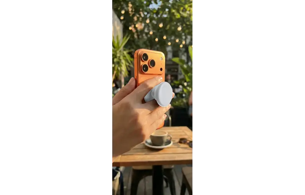 Green Lion Mag Pop Magnetic Phone Grip - Silver