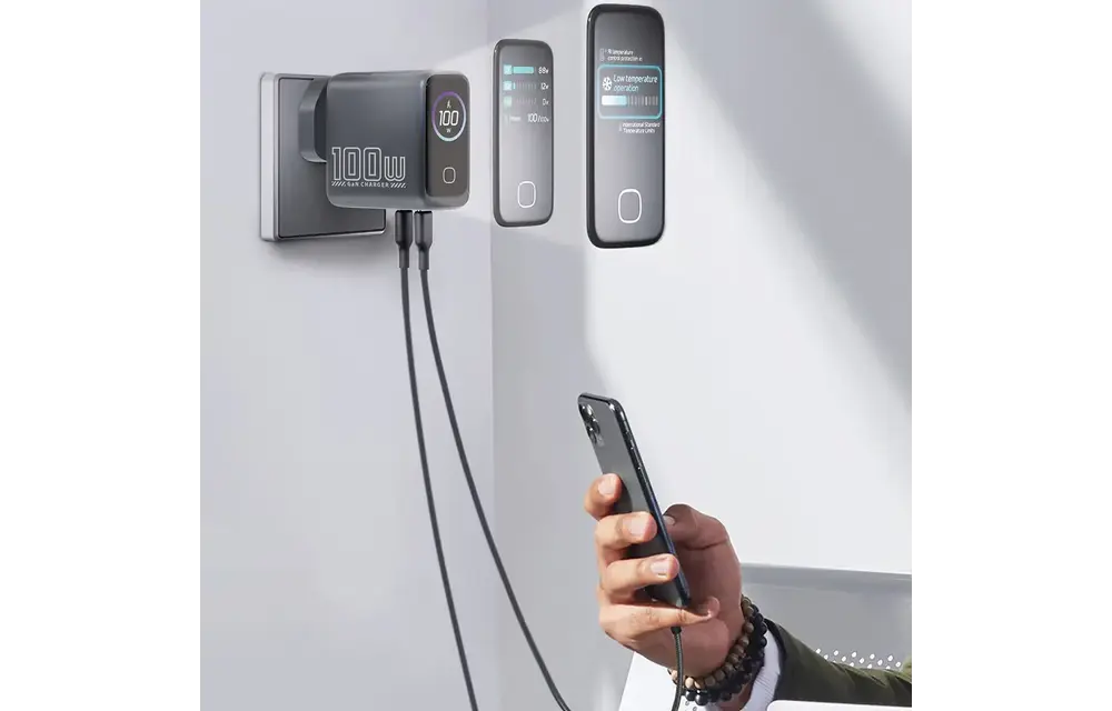 Powerology Voltflow 100W AVS GaN Wall Charger Type C With TFT Screen - Gray