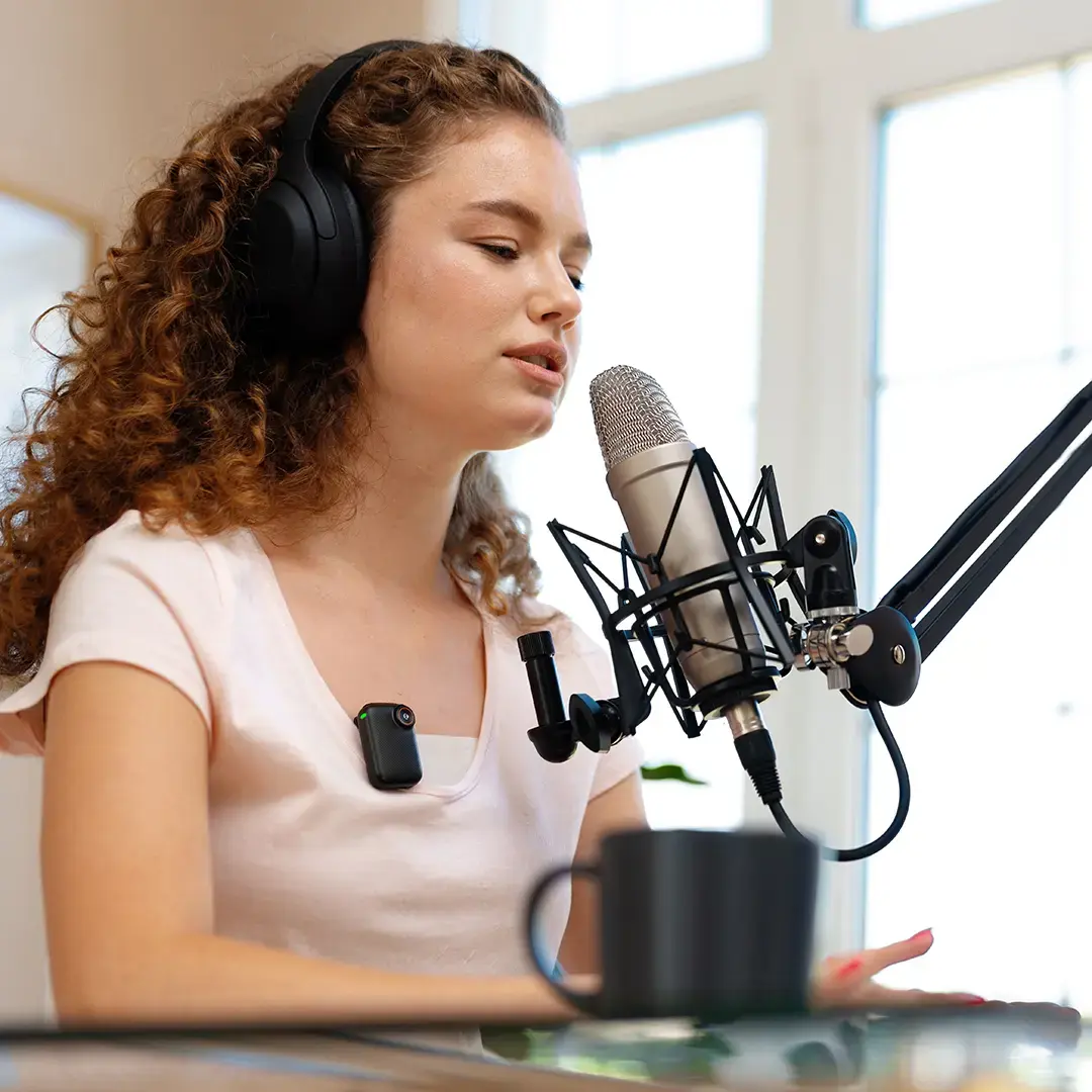 Powerology Pure Q1 AI Noise-Cancelling Microphone - Black