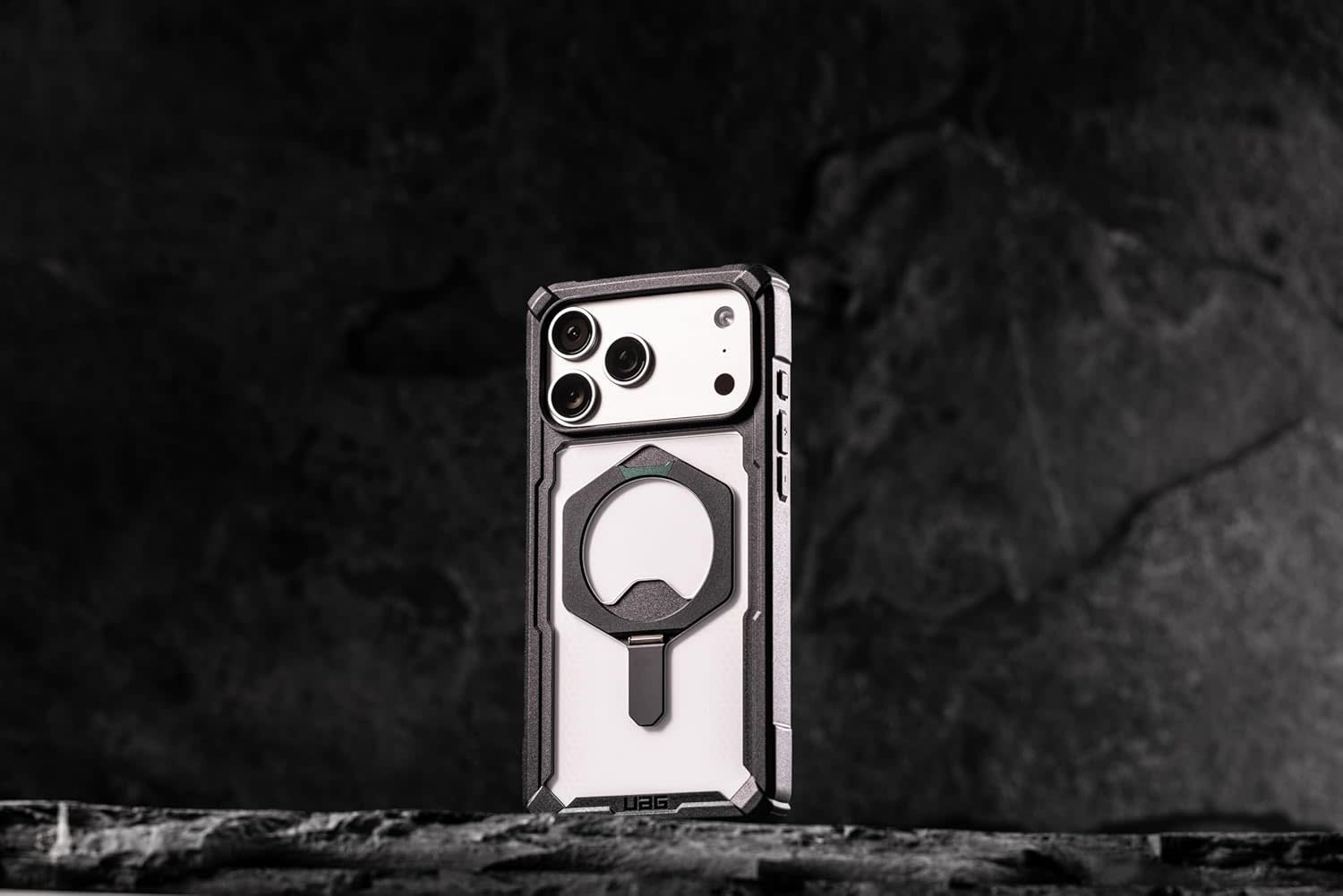 UAG Plasma XTE MagSafe Case for Apple iPhone 17 Pro Max - Black and Clear