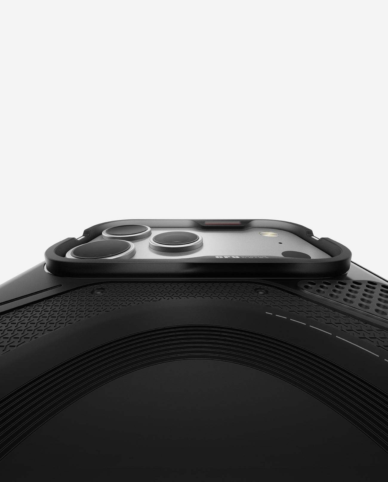 AULUMU A17 Rugged Outdoor MagSafe Case for iPhone 17 Pro Max - Translucent Black