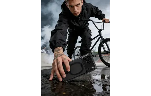 ITSKINS Hybrid R Vapor Stand With MagSafe Case for iPhone 18 Pro Max / 17 Pro Max - Smoke