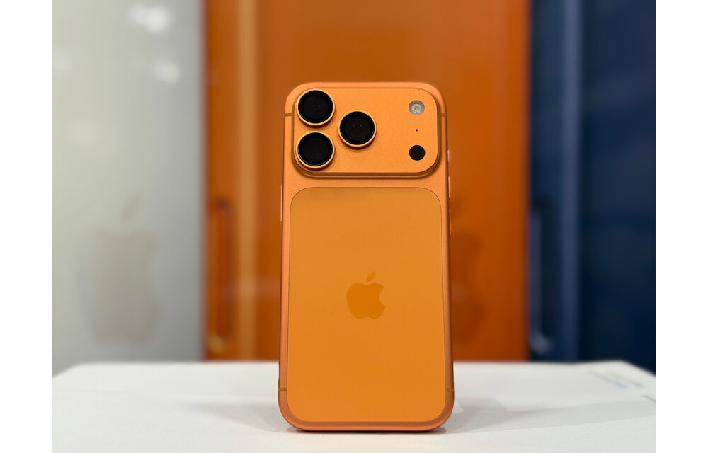 Apple iPhone 17 Pro 256GB - Cosmic USED