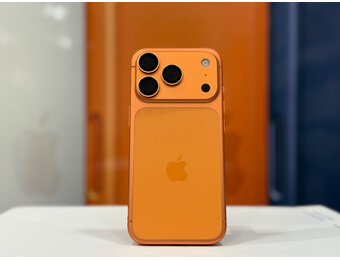 Apple iPhone 17 Pro 256GB - Cosmic USED