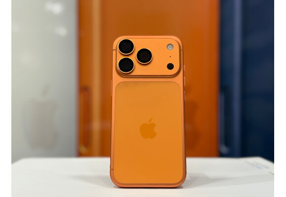 Apple iPhone 17 Pro 256GB  - Cosmic USED