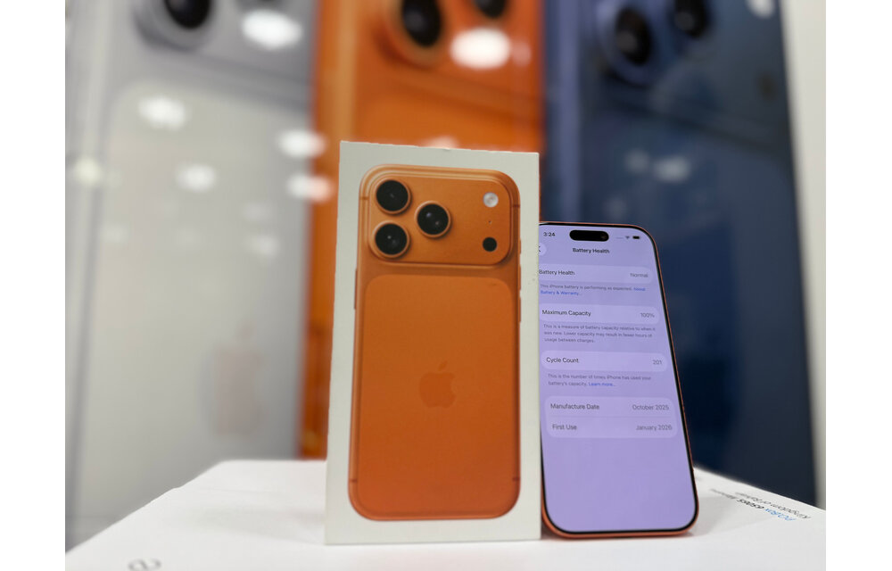 Apple iPhone 17 Pro 256GB - Cosmic USED