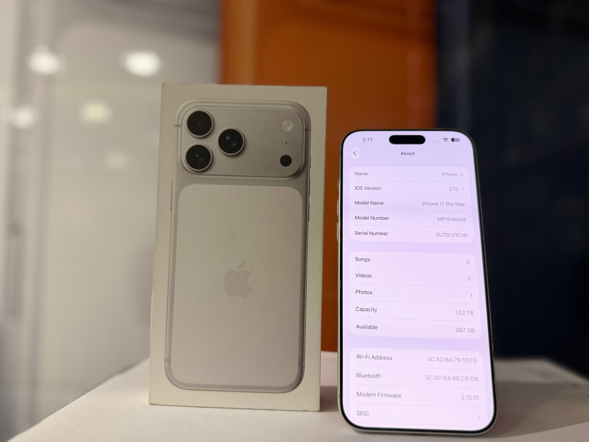 Apple iPhone 17 Pro Max 1TB - Silver USED
