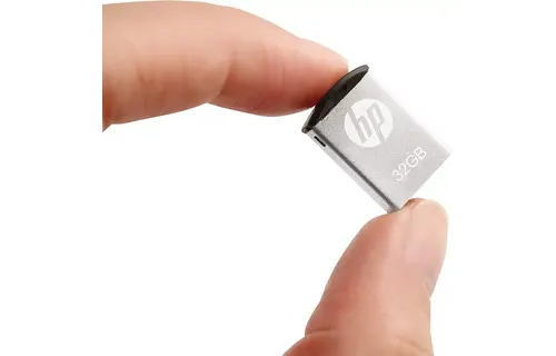 HP V222W USB 2.0 Flash Drive 32GB - Silver