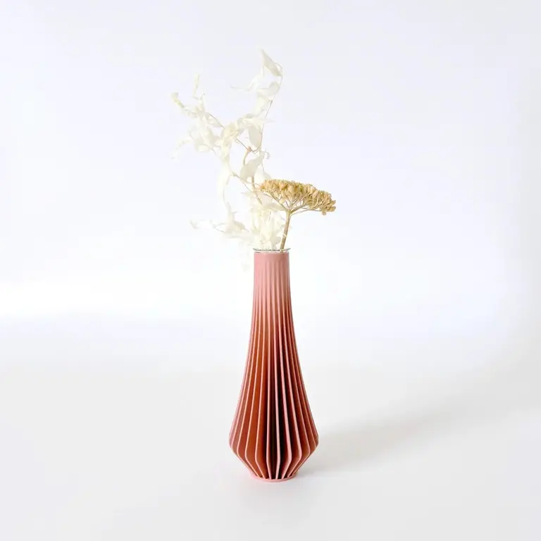 Sonnihaus Sonnihaus Kanji Bud Vase - Terra Cotta