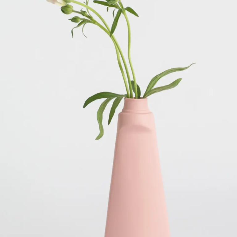 Foekje Fleur Foekje Fleur Porcelain Bottle Vase #4 Pink