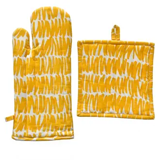 See Design Donna Gorman Oven Mitt / Holder Set - Yellow See Design Donna Gorman Oven Mitt / Holder Set - Yellow