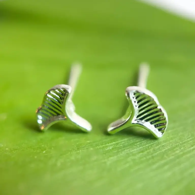 NC (Natalie Clare) NC Silver Ginko Studs