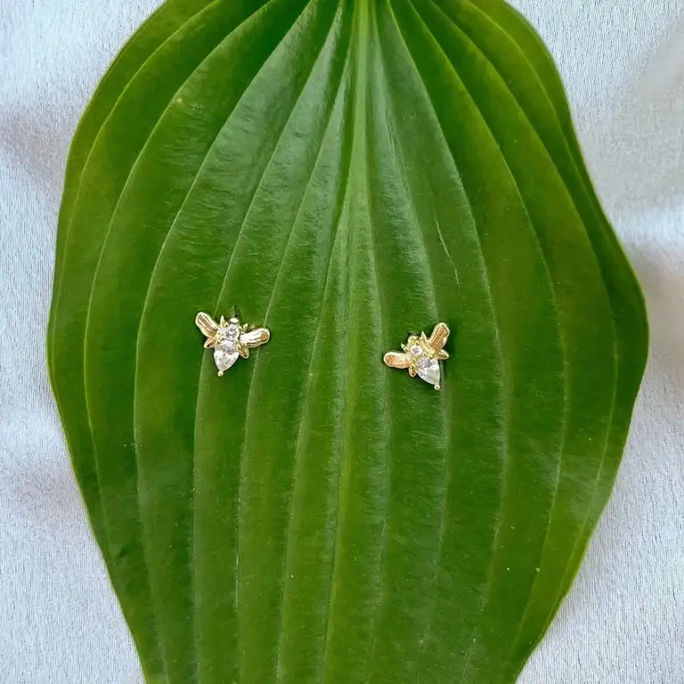NC (Natalie Clare) NC Sparkling Bee Studs