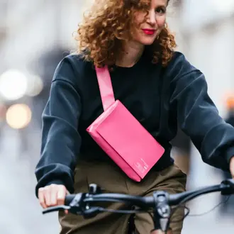 Rainette Rainette Banane Cross Body - Candy Pink