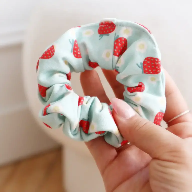 Freon Collective Freon Collective Organic Scrunchie - Strawberry Daisies