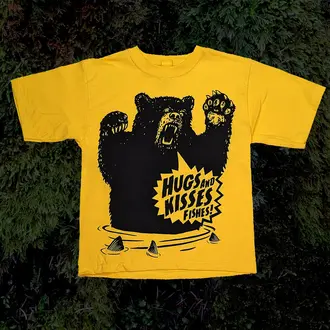 Westcoastees Westcoastees Hugs And Kisses Tshirt - Youth