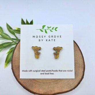 Mossy Grove Mossy Grove Chanterelle Studs