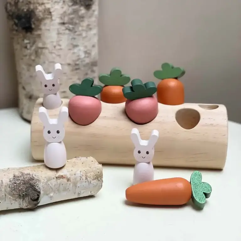 Egmont Egmont Rabbit And Vegetables Log