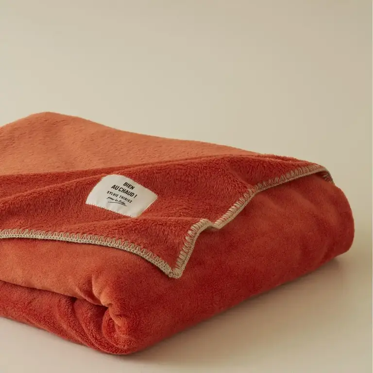 Sylvie Thiriez Sylvie Thiriez Bien Au Chaud Polar Blanket