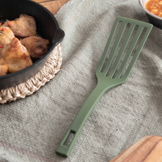Ya-Ma Ya-Ma Japan - Slotted Spatula Green Ya-Ma Ya-Ma Japan - Slotted Spatula Green