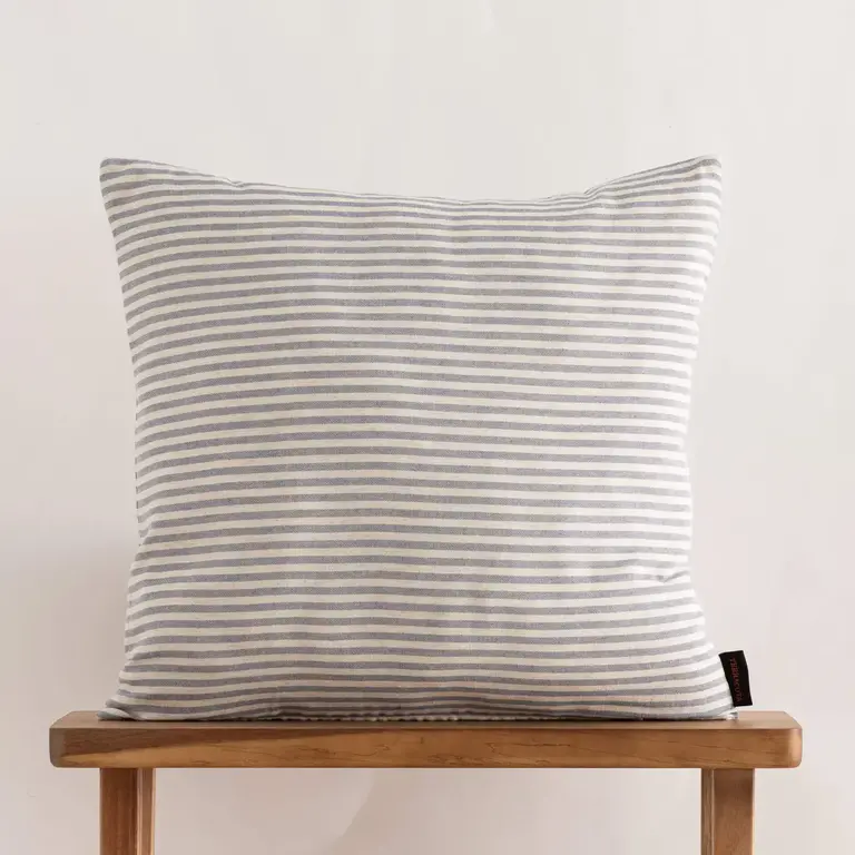 SGH SGH Jacquard Cushion Striped 50cm (w. insert)