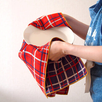 Tanka Tanka Imabari Dishcloth 50x50cm Red Check Tanka Tanka Imabari Dishcloth 50x50cm Red Check