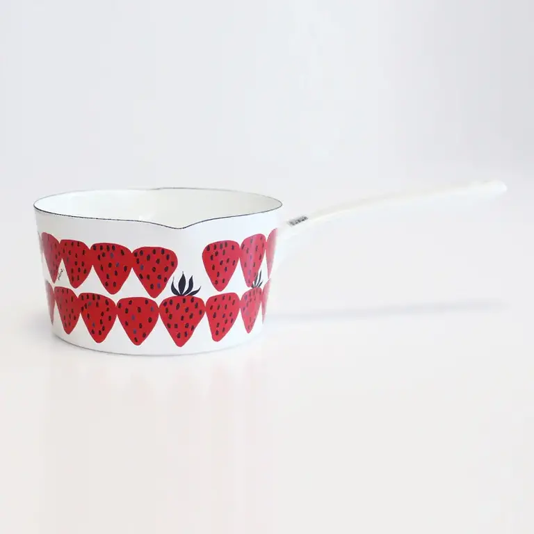 Kumu Japan Strawberry Enamel Saucepan 15cm