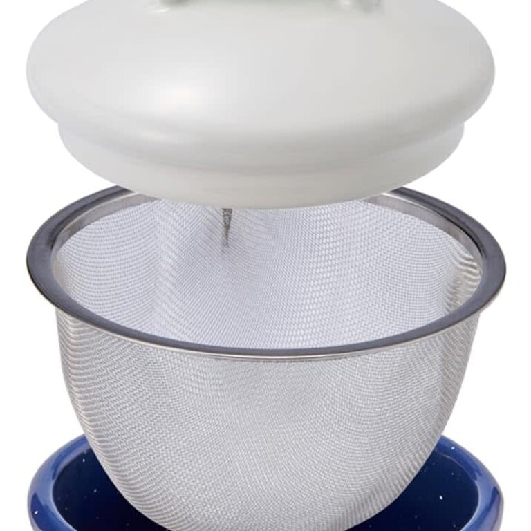 Kumu Japan Strawberry Enamel Teapot w. Strainer (Single Serve)